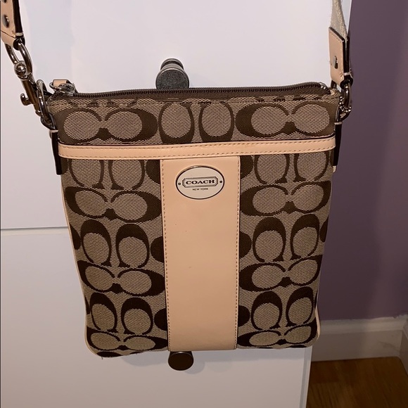 Coach Handbags - Coach Crossbody Bag